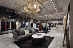 服裝專賣店空間設(shè)計(jì)圖片