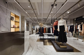 服裝店空間設(shè)計實景圖,服裝店空間設(shè)計實景