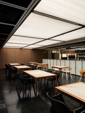 茶餐廳空間設(shè)計案例圖