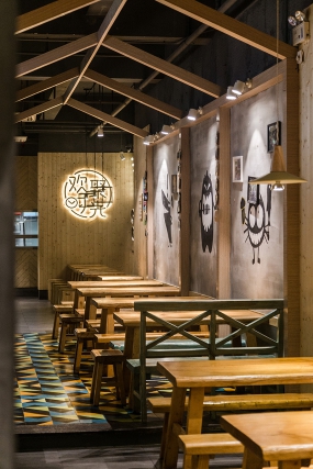 燒烤店裝飾實(shí)景圖,燒烤店裝飾圖片