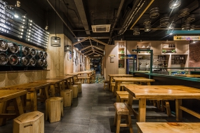 燒烤店設(shè)計(jì)效果圖,燒烤店設(shè)計(jì)實(shí)景圖