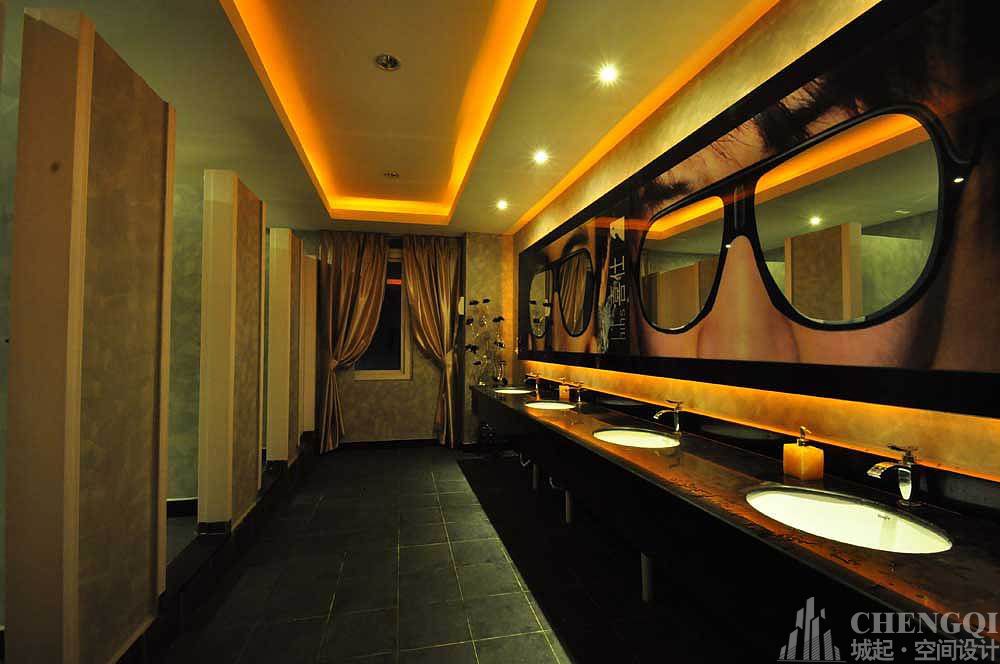 臺球廳裝修設(shè)計效果圖,臺球室空間裝飾圖片