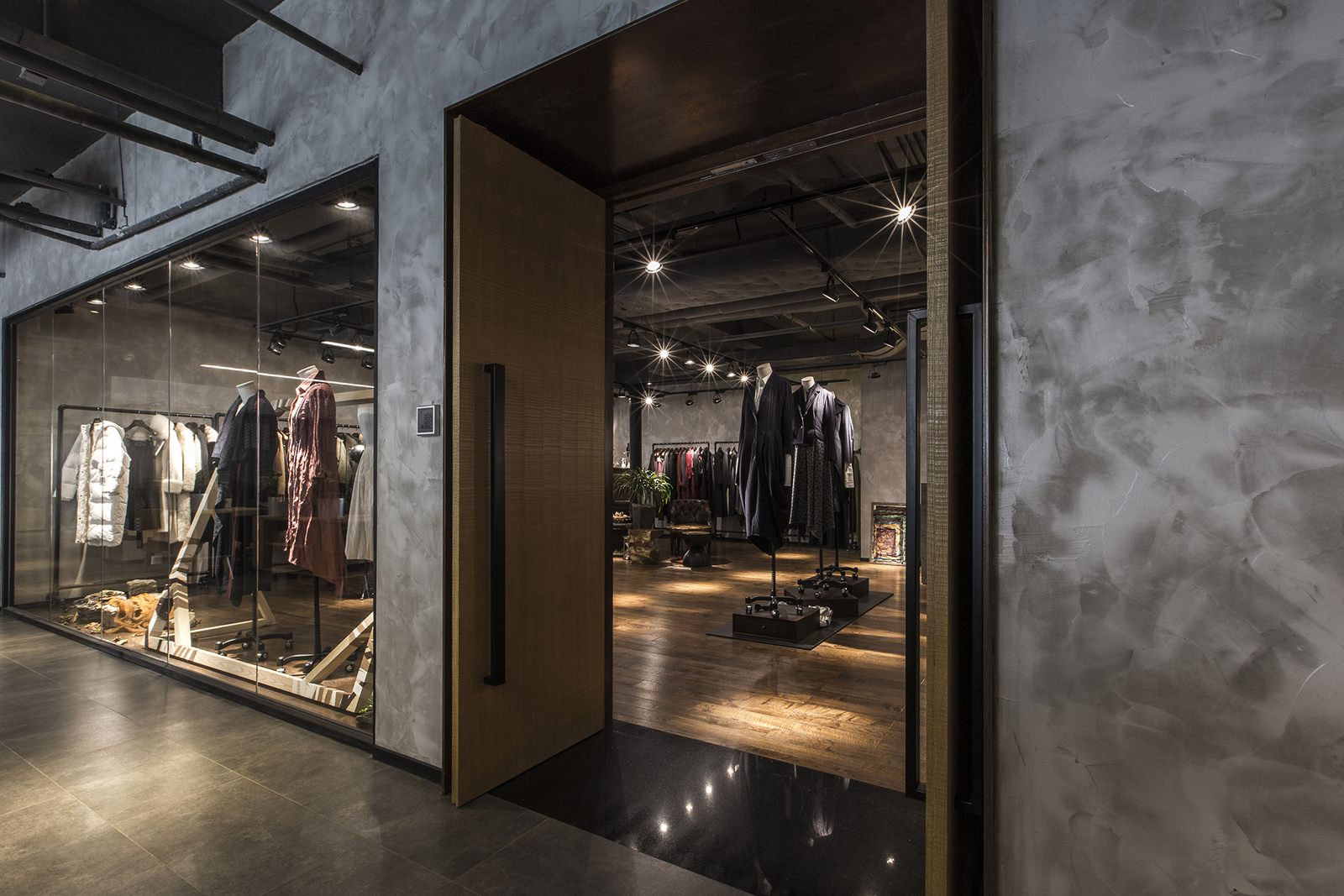 簡(jiǎn)單中式風(fēng)格展廳裝飾設(shè)計(jì)效果圖,中式風(fēng)展廳裝飾設(shè)計(jì)效果圖