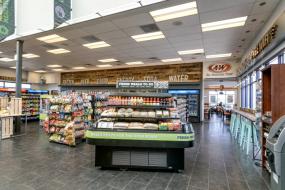 小型便利店貨架裝修設計圖片