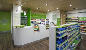 小型化妝品店簡(jiǎn)約白色墻面裝修效果圖片