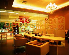 大型美容門(mén)面室內(nèi)裝修風(fēng)格效果圖片