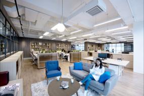 開放式辦公室最新室內(nèi)裝飾設(shè)計效果圖片