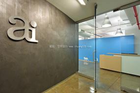 高檔現(xiàn)代辦公室前臺(tái)裝修圖片大全