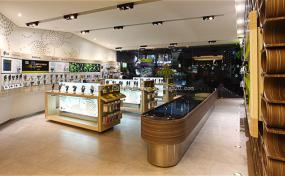 最新數(shù)碼店設(shè)計裝飾效果圖片