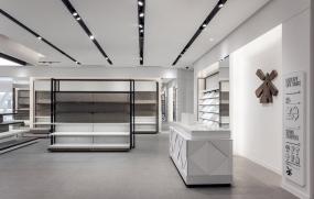 女裝專賣店裝修實(shí)景圖片大全