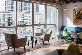 辦公室三層復(fù)合實(shí)木地板裝修設(shè)計(jì)圖片