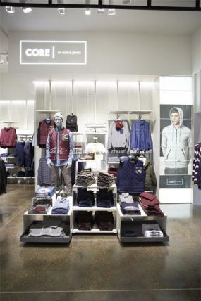 最新精品服裝店設(shè)計裝飾效果圖