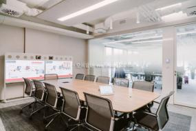 專業(yè)辦公室裝修室內(nèi)設(shè)計現(xiàn)代簡約風格